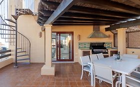 Bellavista Marbella - Stunning Beachside Luxury Penthouse Apartment